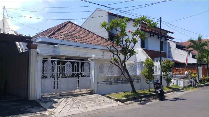 dijual rumah margorejo indah