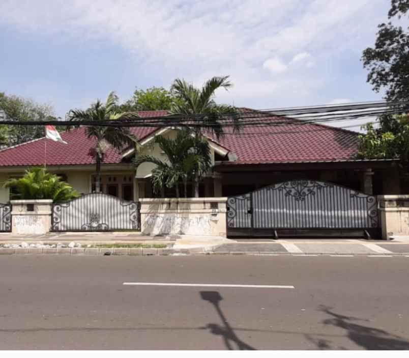 dijual rumah matraman