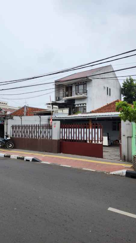 dijual rumah matraman