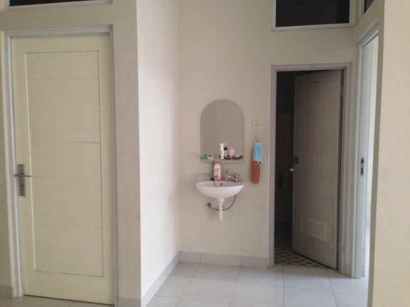 dijual rumah mean residence jl karyawan