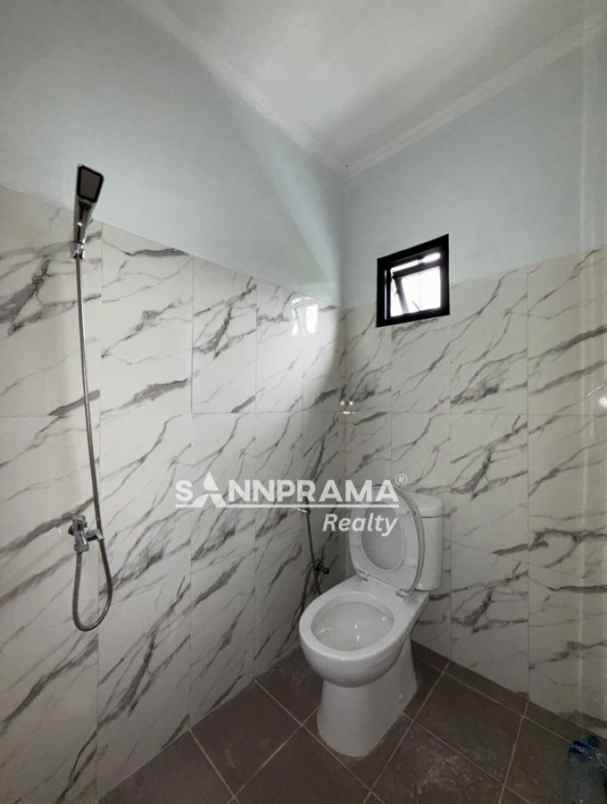 dijual rumah meruyung depok