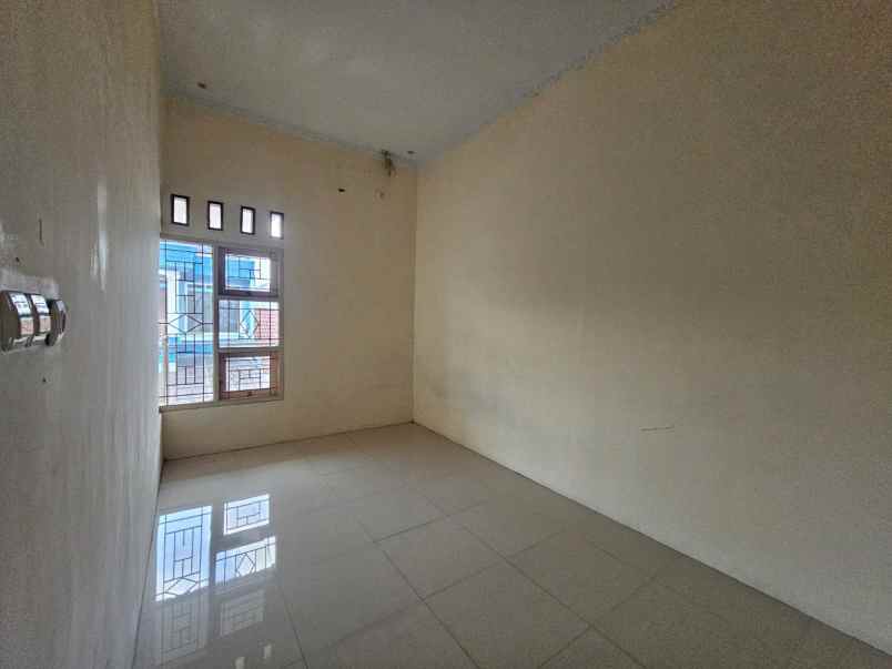 dijual rumah murah di duta bumi harapan indah bekasi
