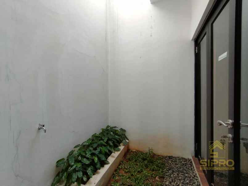 dijual rumah pamulang