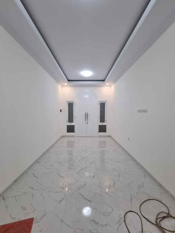 dijual rumah pancoran mas depok