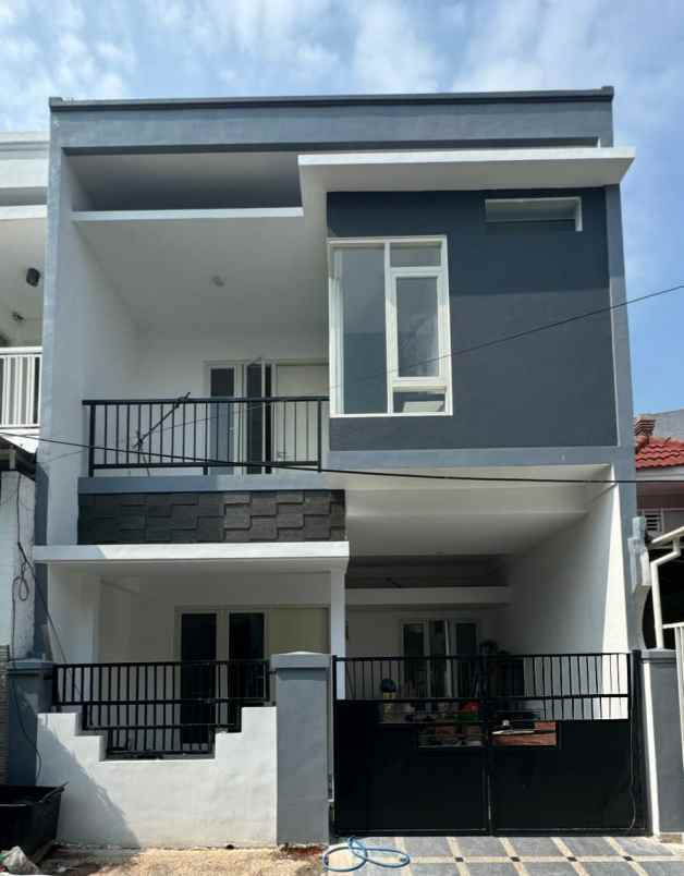 dijual rumah pantai mentari