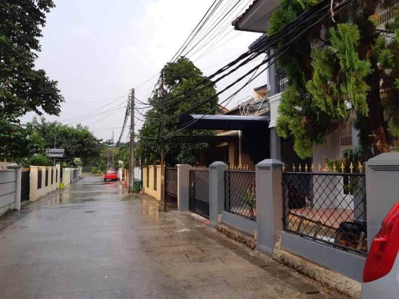 dijual rumah pasar minggu