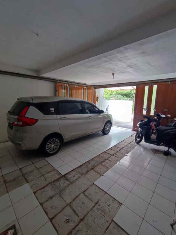 dijual rumah perumahan bukit pratama