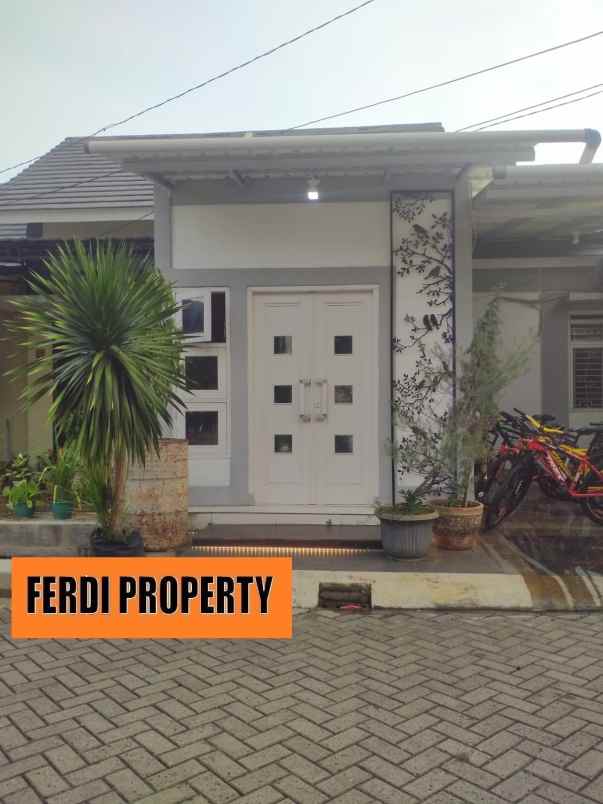 dijual rumah perumahan metland cileungsi