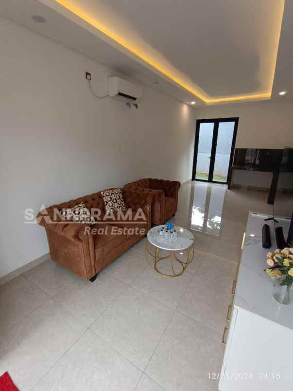 dijual rumah perumahan pelita air