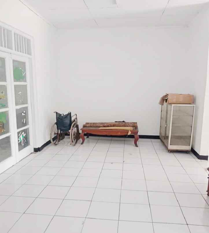 dijual rumah perumahan taman tridaya