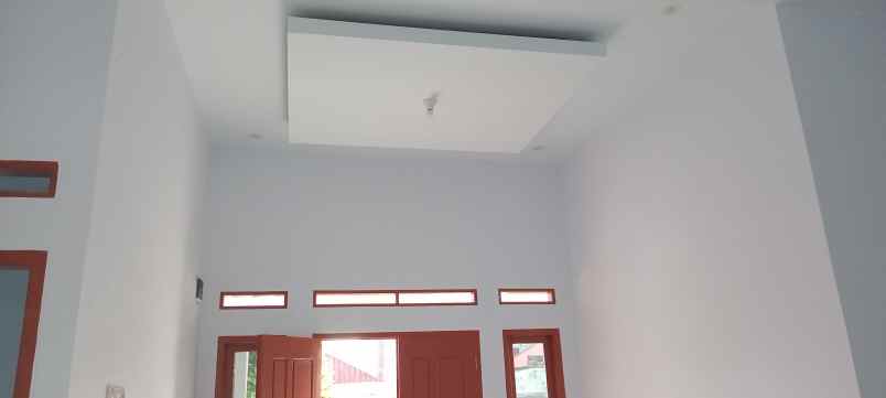 dijual rumah perumahan villa raya