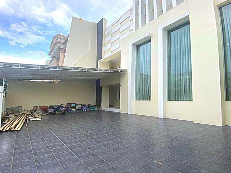 dijual rumah pinisi indah pantai indah