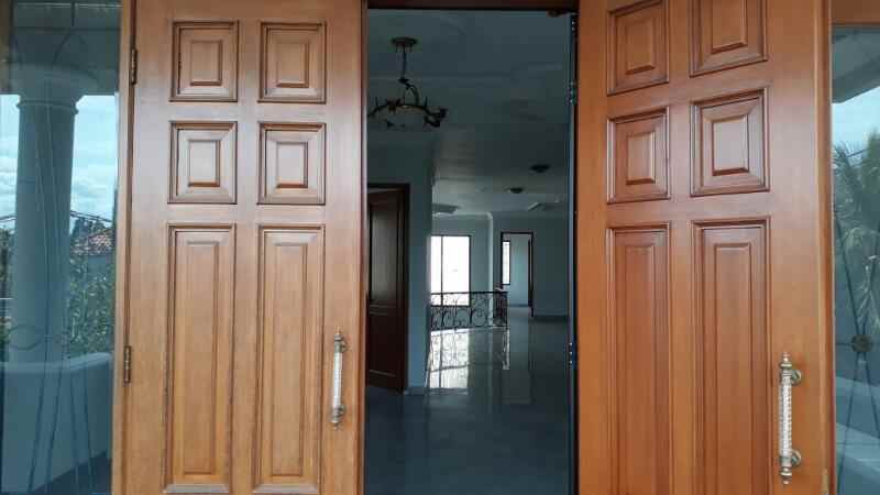 dijual rumah pondok bambu