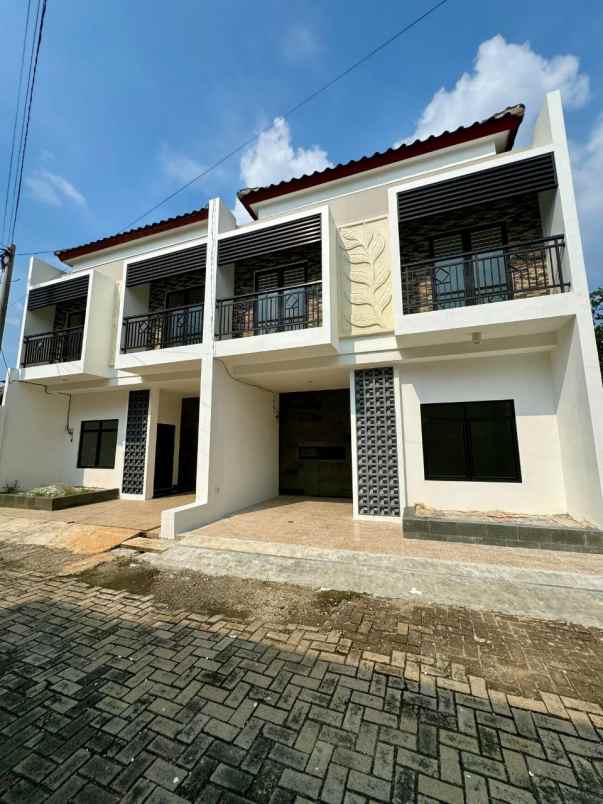 dijual rumah pondok labu