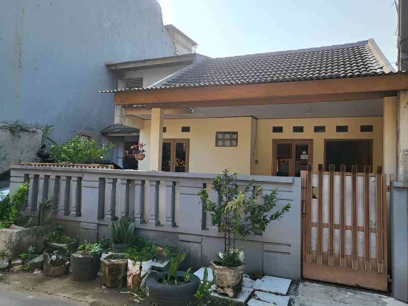 dijual rumah pondok mekarsari permai