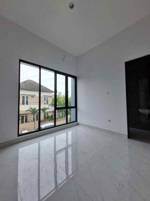 dijual rumah prapen