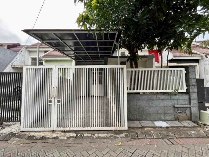 dijual rumah purimas