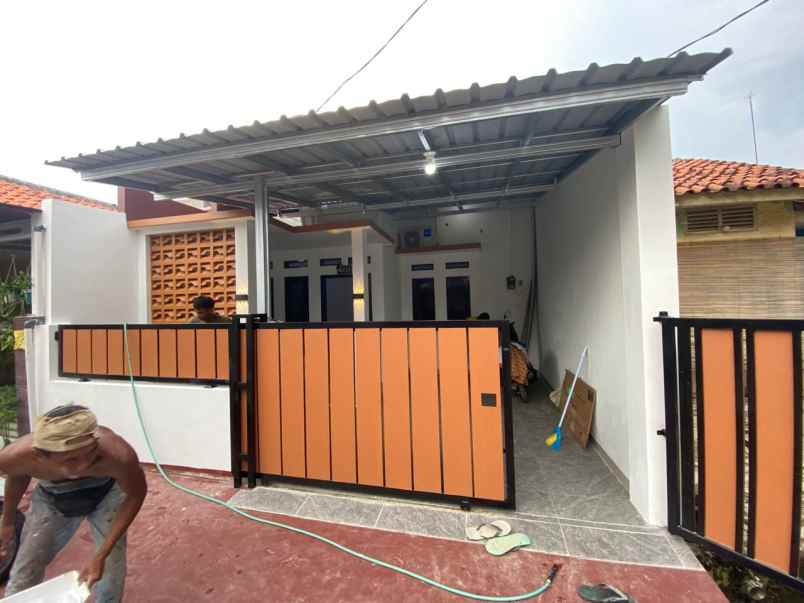 dijual rumah purwamekar