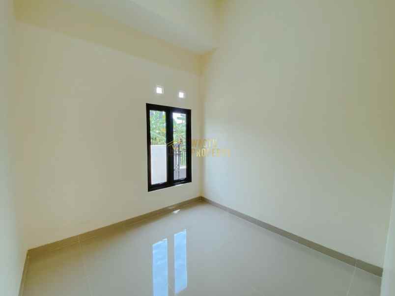 dijual rumah purwomartani kec kalasan