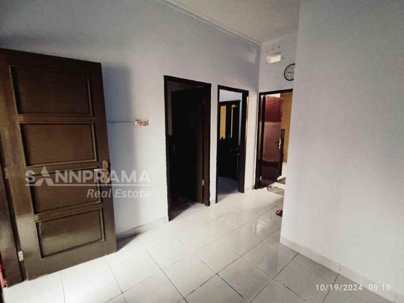 dijual rumah ratujaya