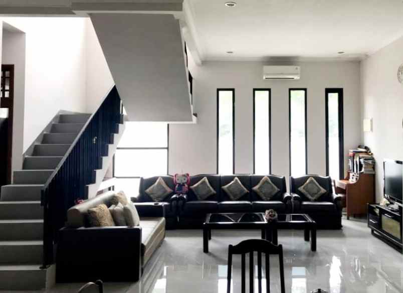 dijual rumah rumah cipinang elok 2 kel