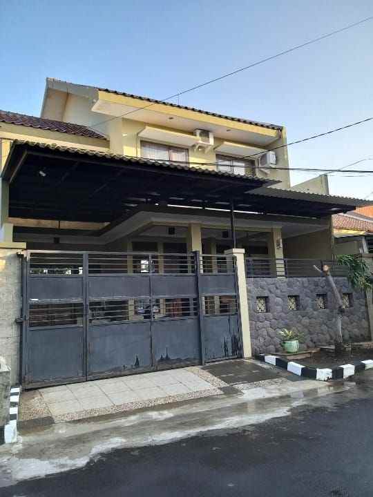 dijual rumah rungkut asri