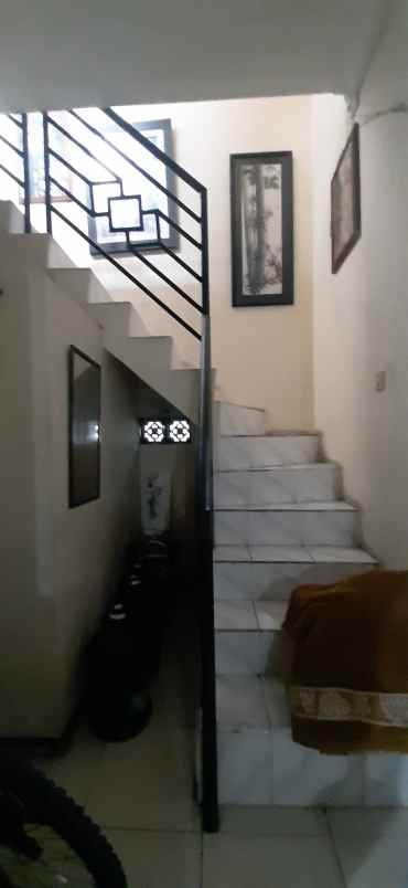 dijual rumah rungkut surabaya