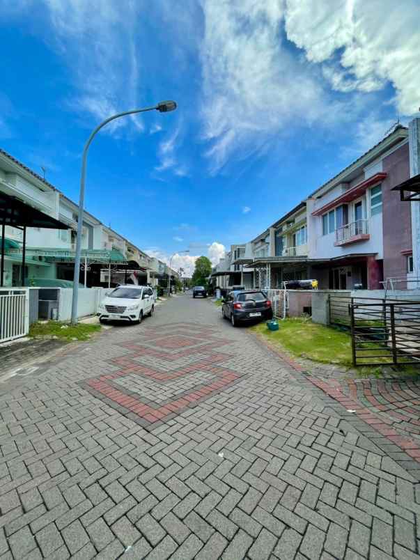 dijual rumah san diego pakuwon city