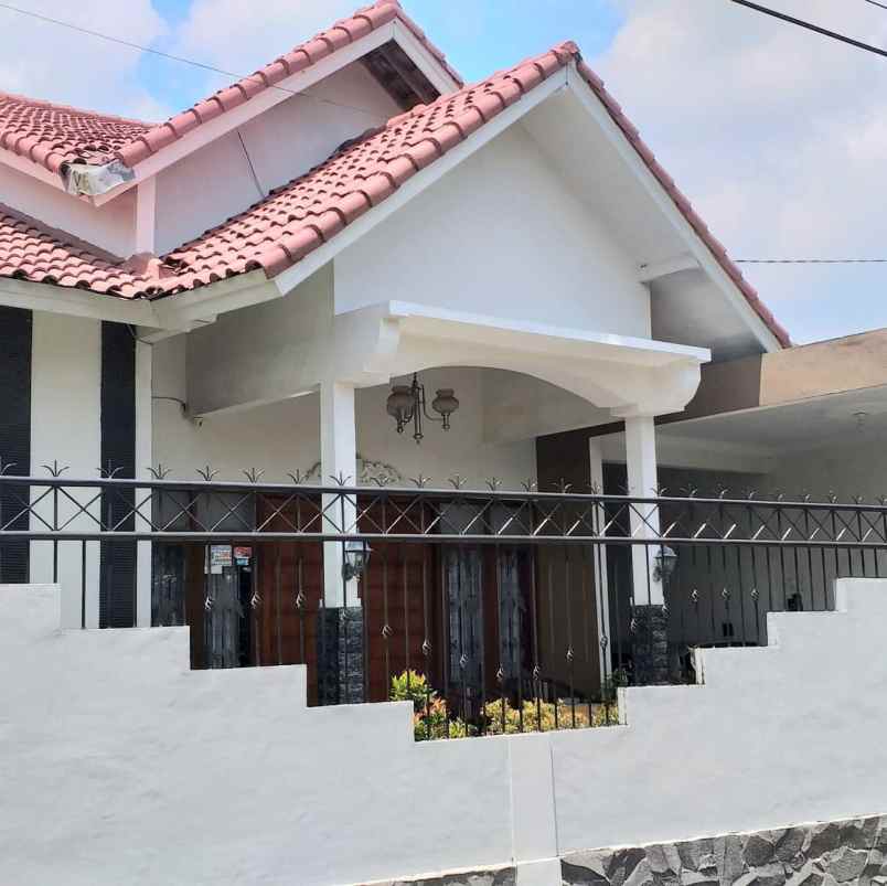 dijual rumah sardonoharjo ngaglik