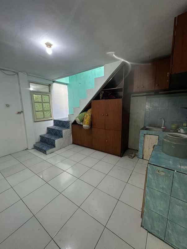 dijual rumah sariwangi