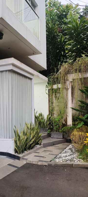 dijual rumah sarua ciputat tangerang