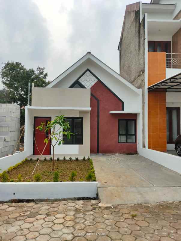 dijual rumah sawangan depok