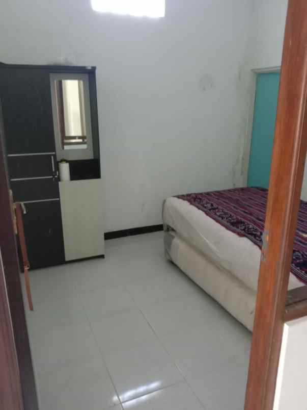 dijual rumah second lokasi padonan