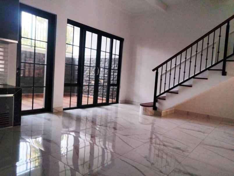 dijual rumah sentul city