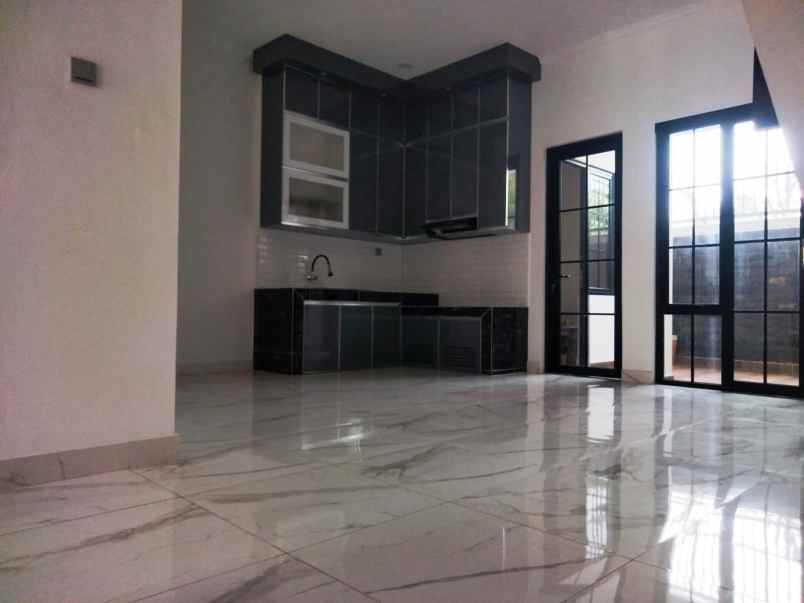 dijual rumah sentul city