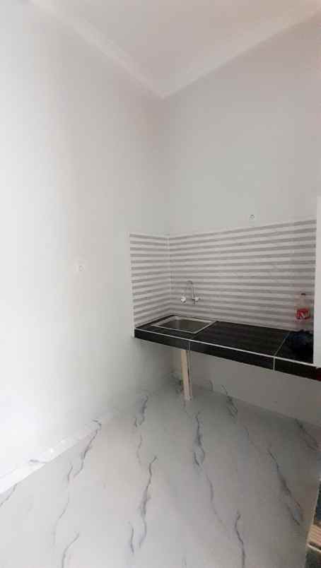 dijual rumah setu cipayung jakarta timur