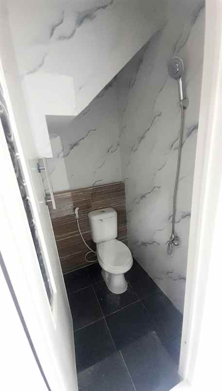 dijual rumah setu cipayung jakarta timur