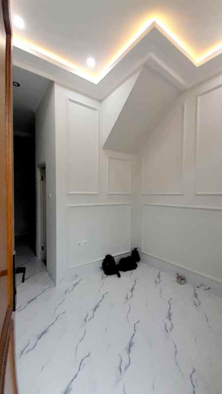 dijual rumah setu cipayung jakarta timur