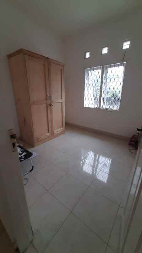 dijual rumah seturan babarsari depok