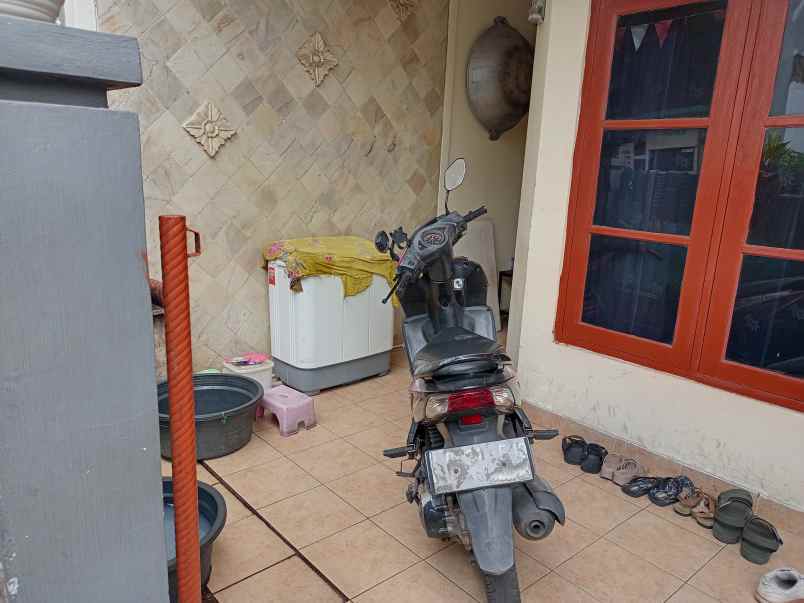 dijual rumah siap huni beji depok