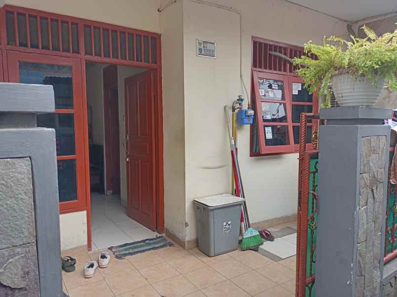 dijual rumah siap huni beji depok