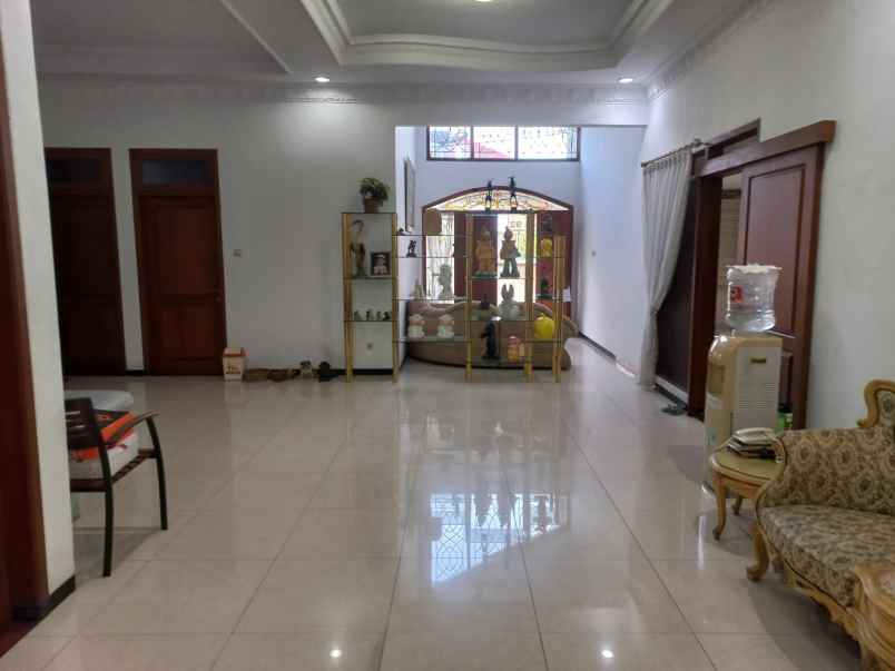 dijual rumah siap huni di dharmahusada indah timur