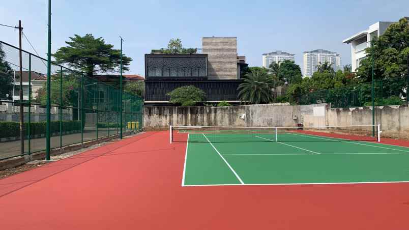 dijual rumah simprug golf jakarta selatan