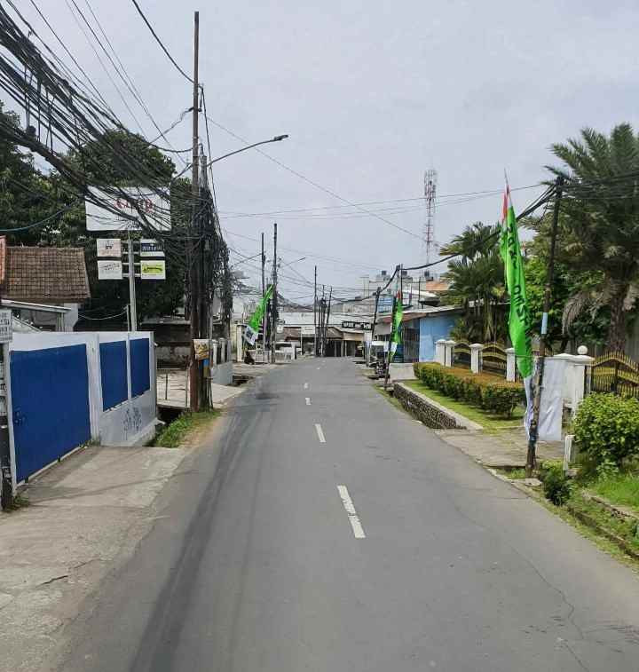 dijual rumah sisi jalan raya