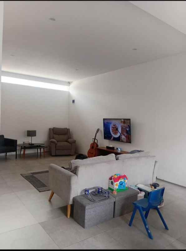 dijual rumah style japan 2 lantai arcamanik