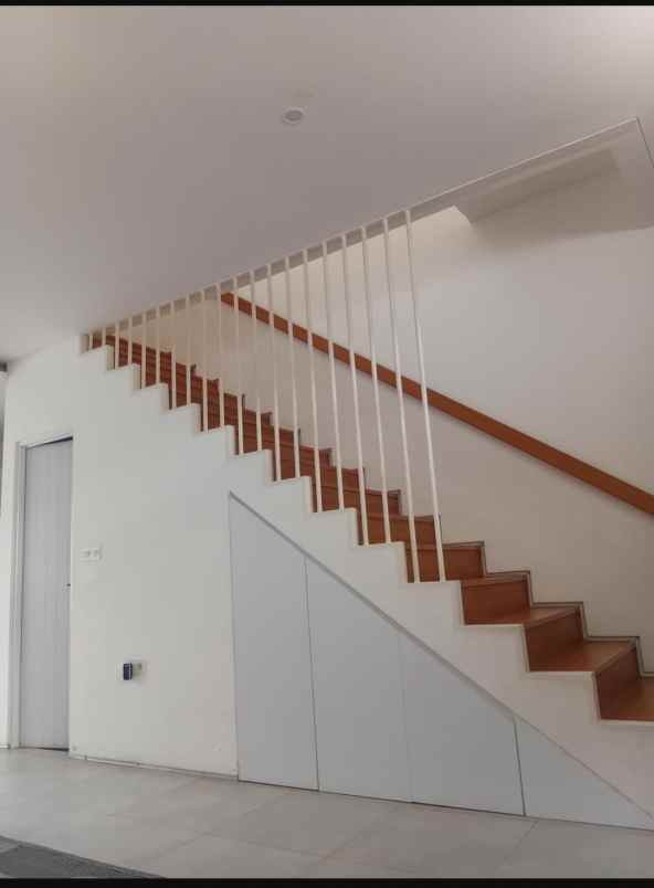 dijual rumah style japan 2 lantai arcamanik