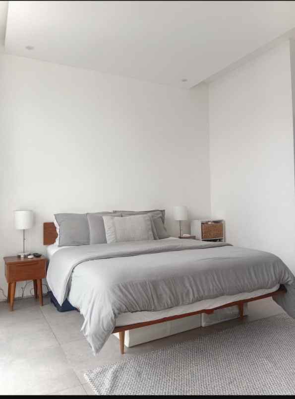 dijual rumah style japan 2 lantai arcamanik