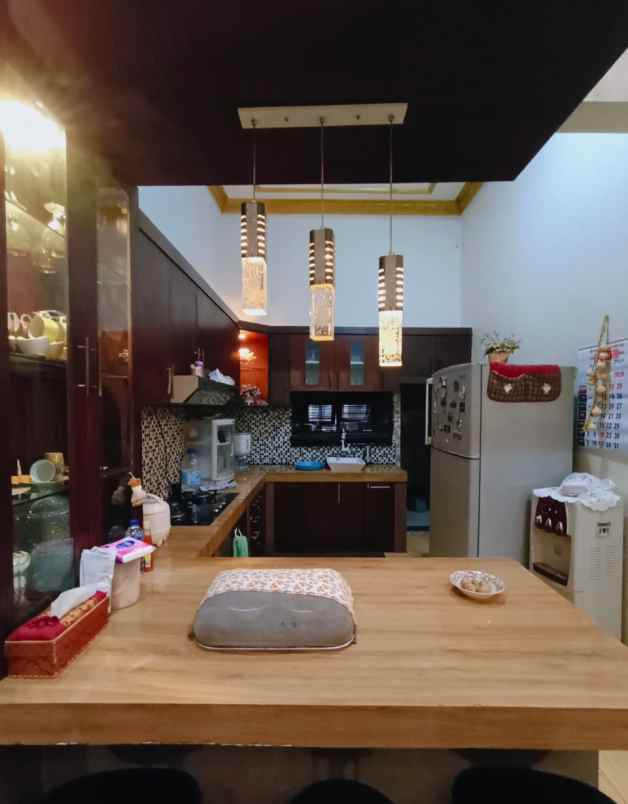 dijual rumah sukabumi utara kebon jeruk