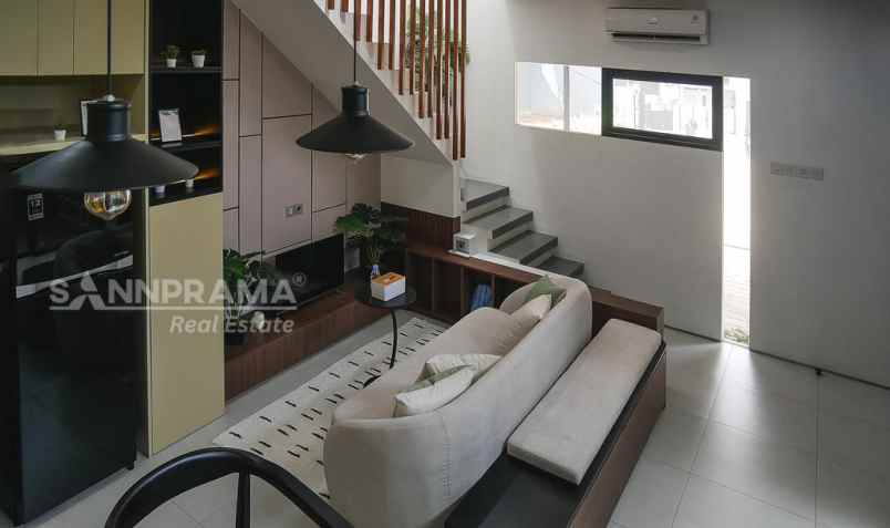 dijual rumah susukan