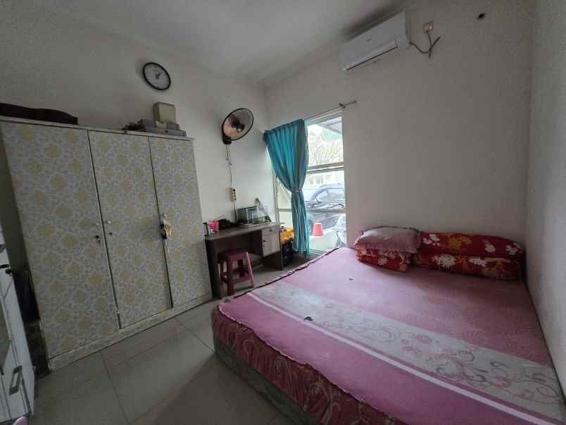 dijual rumah suvarna sutera cluster